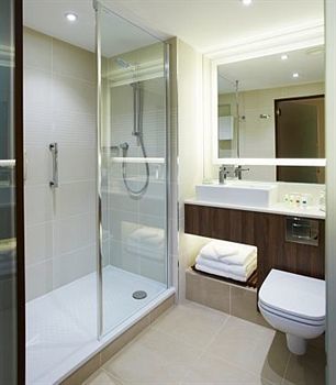 Отель Courtyard By Marriott Кёльн